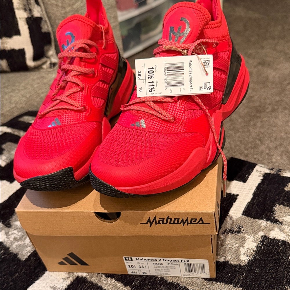 Adidas NEW in box Mahomes 2 Trainers Bright Red Sneakers